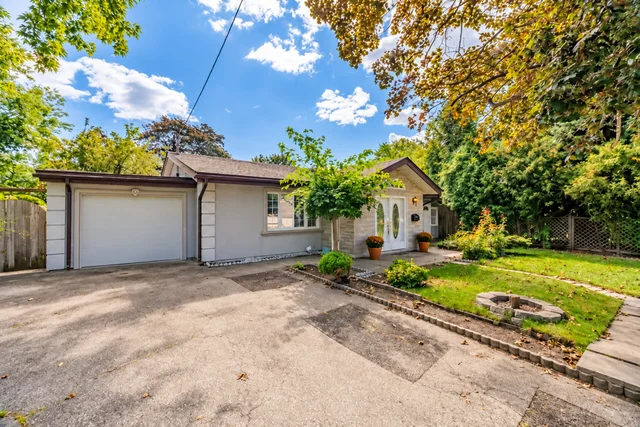 1474 South Service Road, Mississauga - photo 2