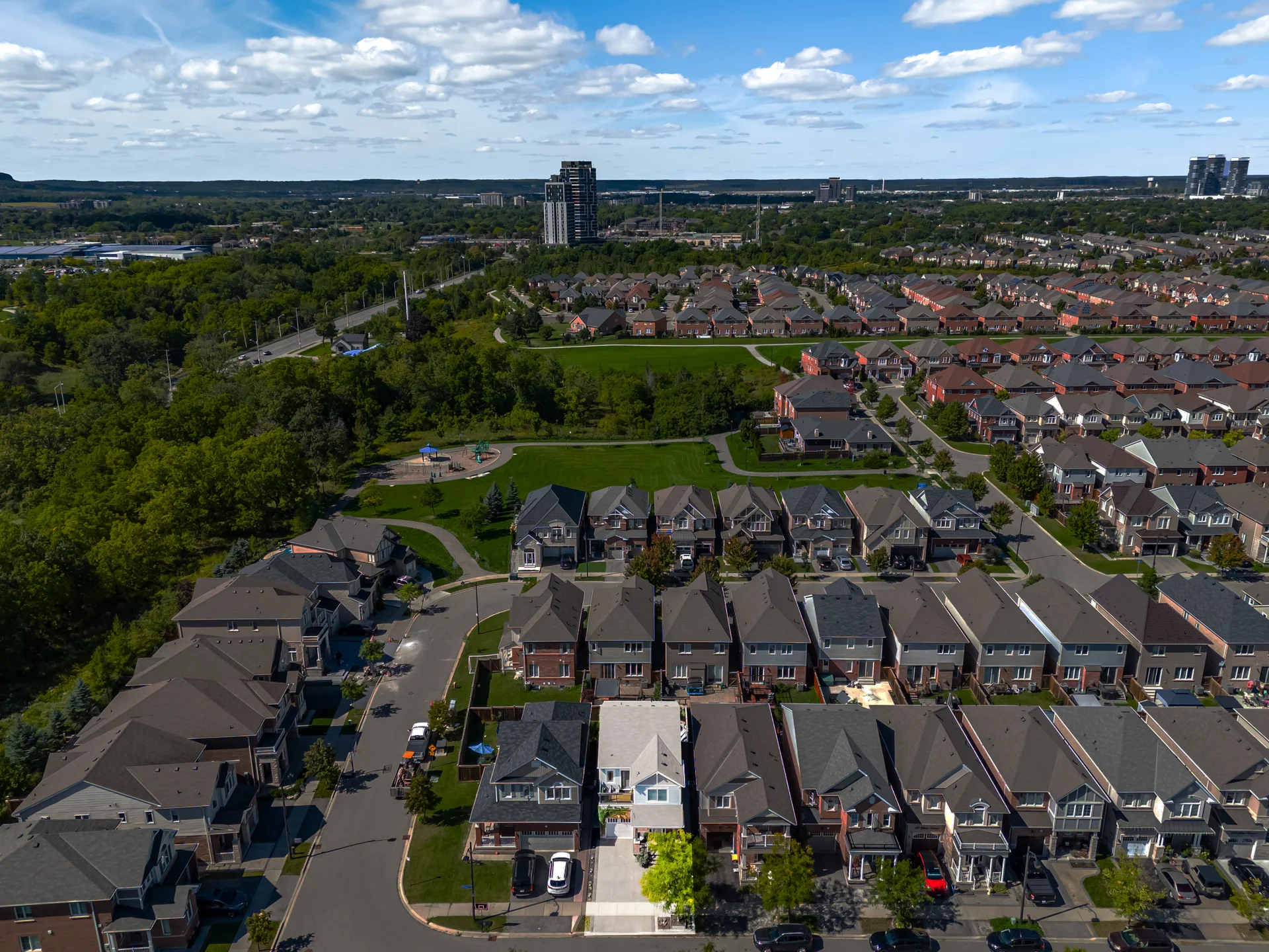 545 Gibson Crescent, Milton - photo 3