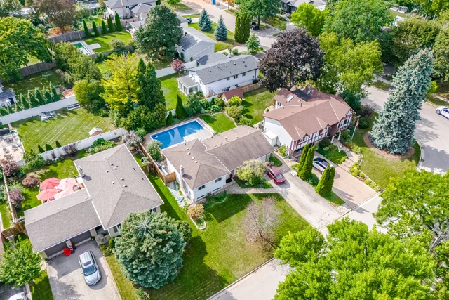 2452 Yarmouth Crescent, Oakville - photo 3