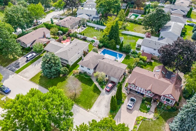 2452 Yarmouth Crescent, Oakville - photo 4