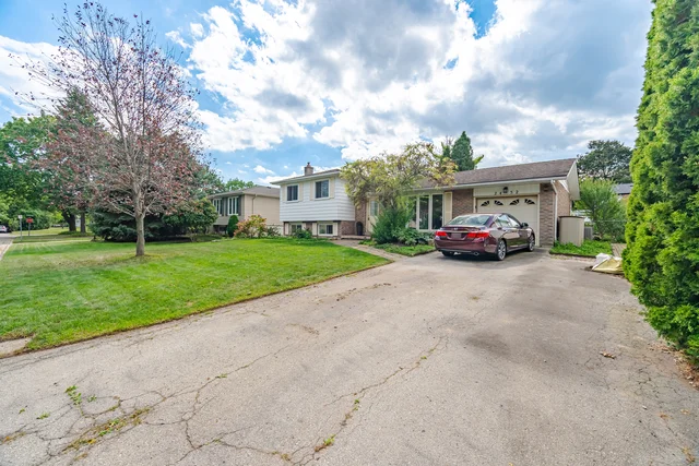 2452 Yarmouth Crescent, Oakville - photo 13
