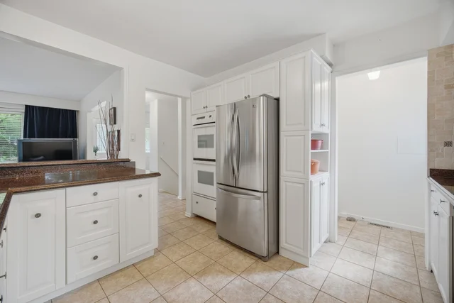 2452 Yarmouth Crescent, Oakville - photo 31