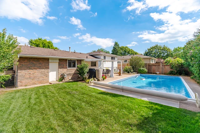 2452 Yarmouth Crescent, Oakville - photo 64