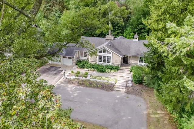 1037 Lakeshore Road West, Oakville - photo 10