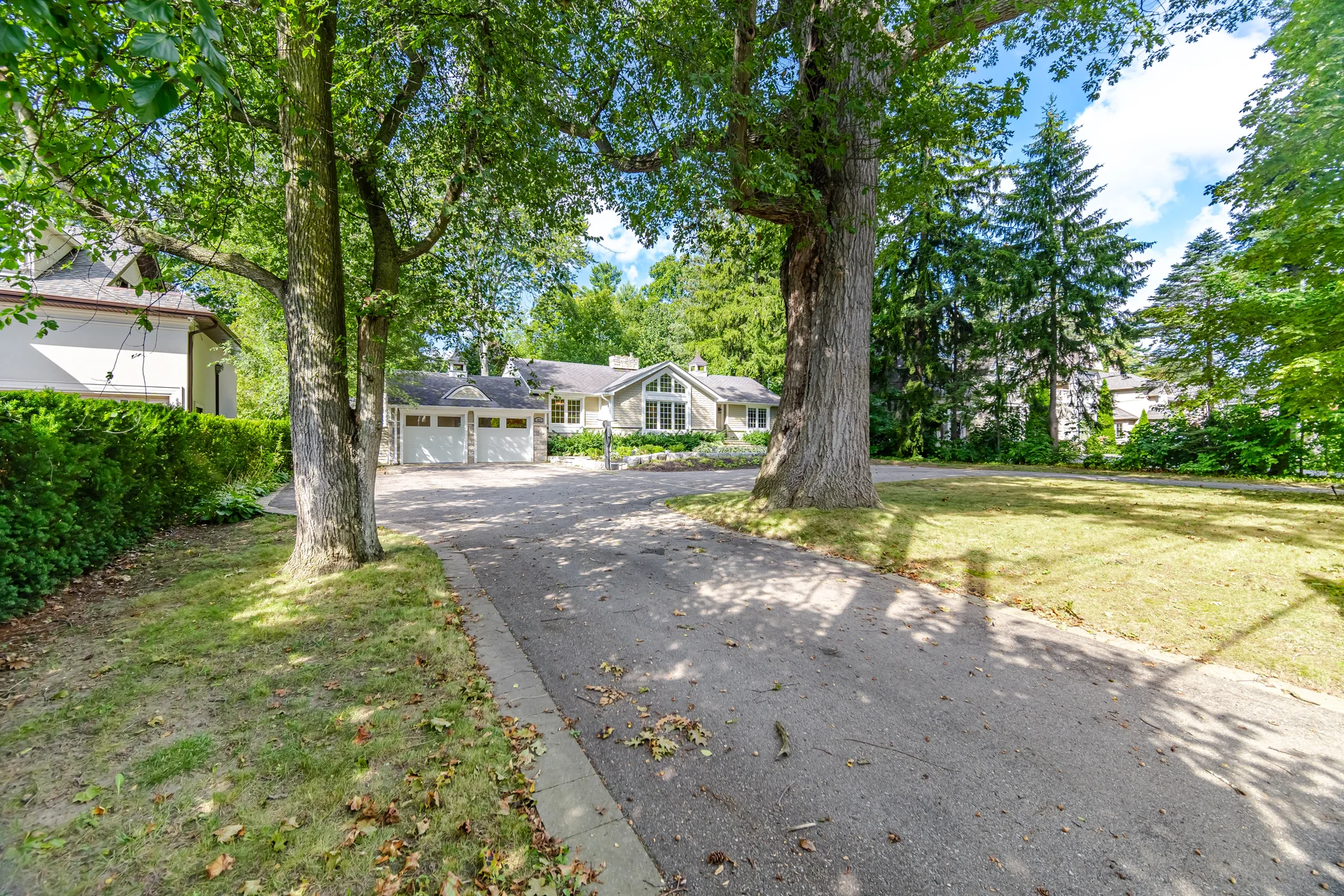 1037 Lakeshore Road West, Oakville - photo 18