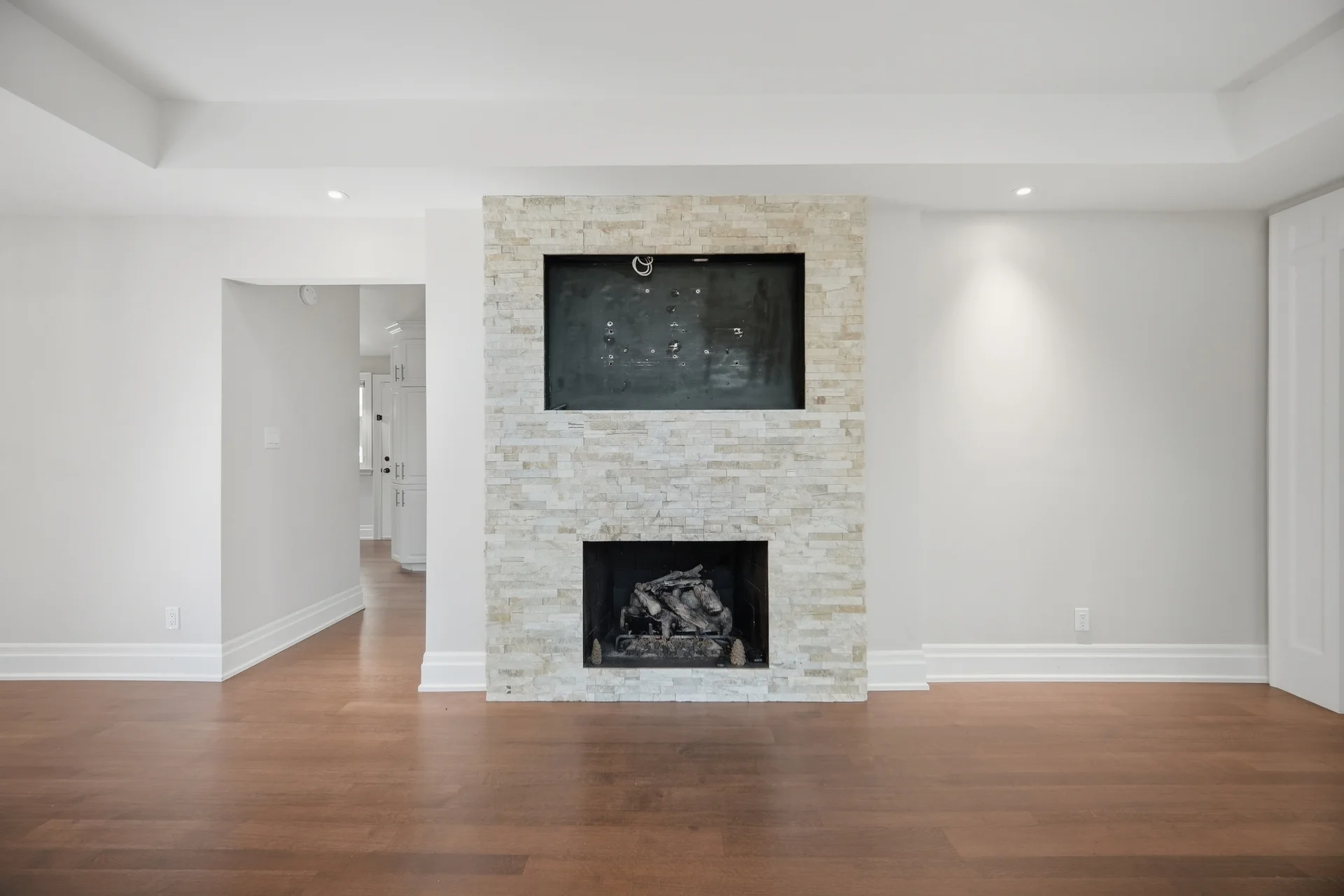 1037 Lakeshore Road West, Oakville - photo 26