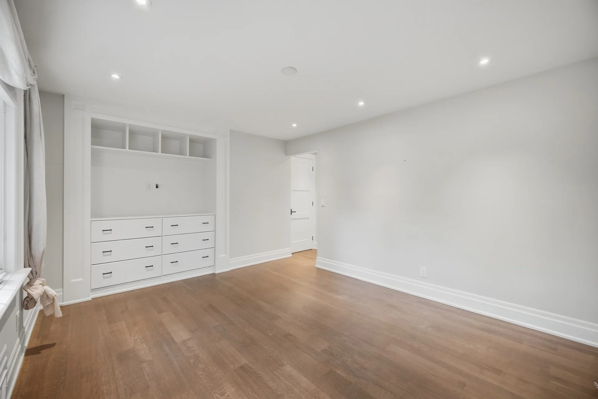 1037 Lakeshore Road West, Oakville - photo 48