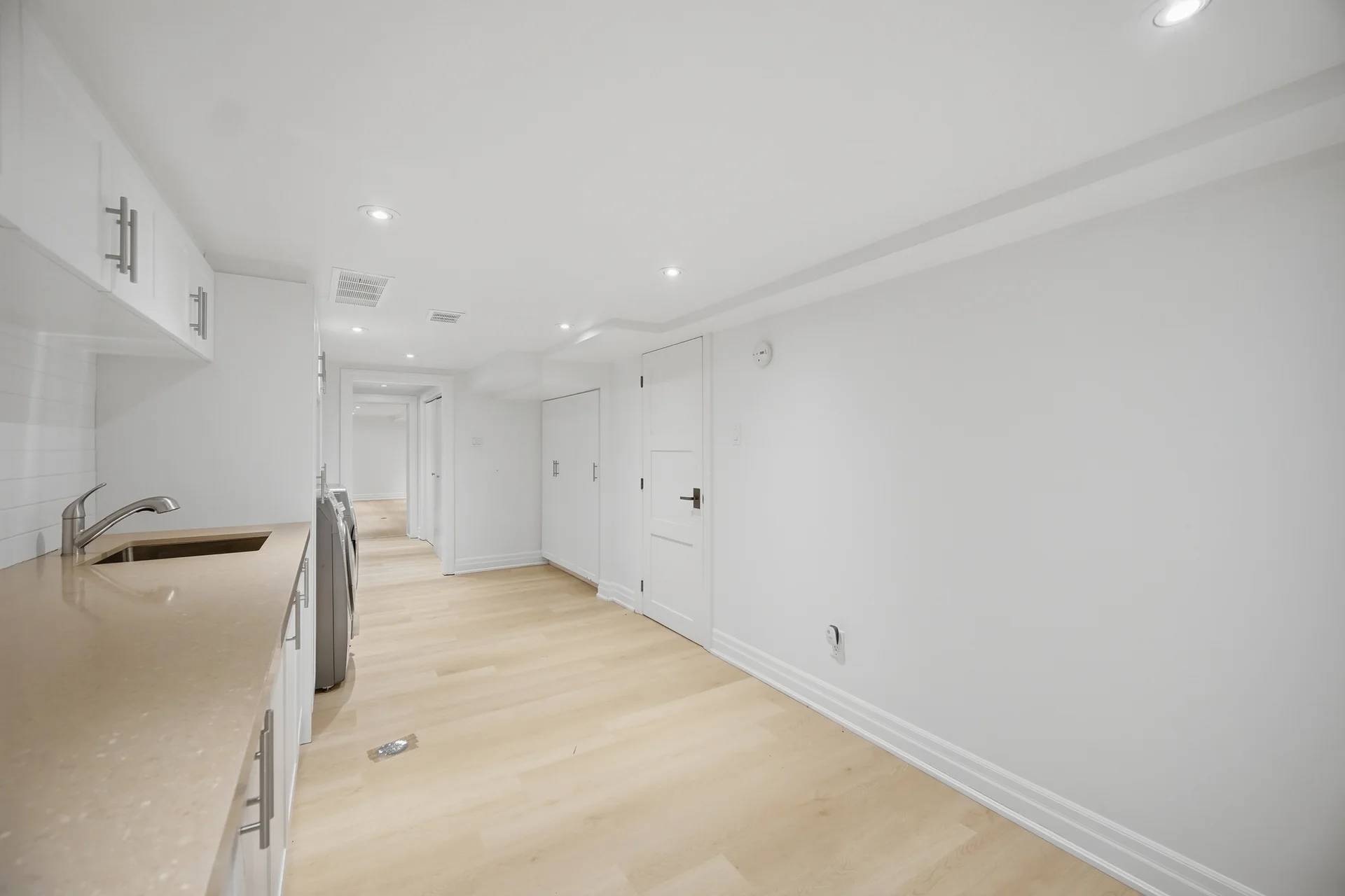 1037 Lakeshore Road West, Oakville - photo 64