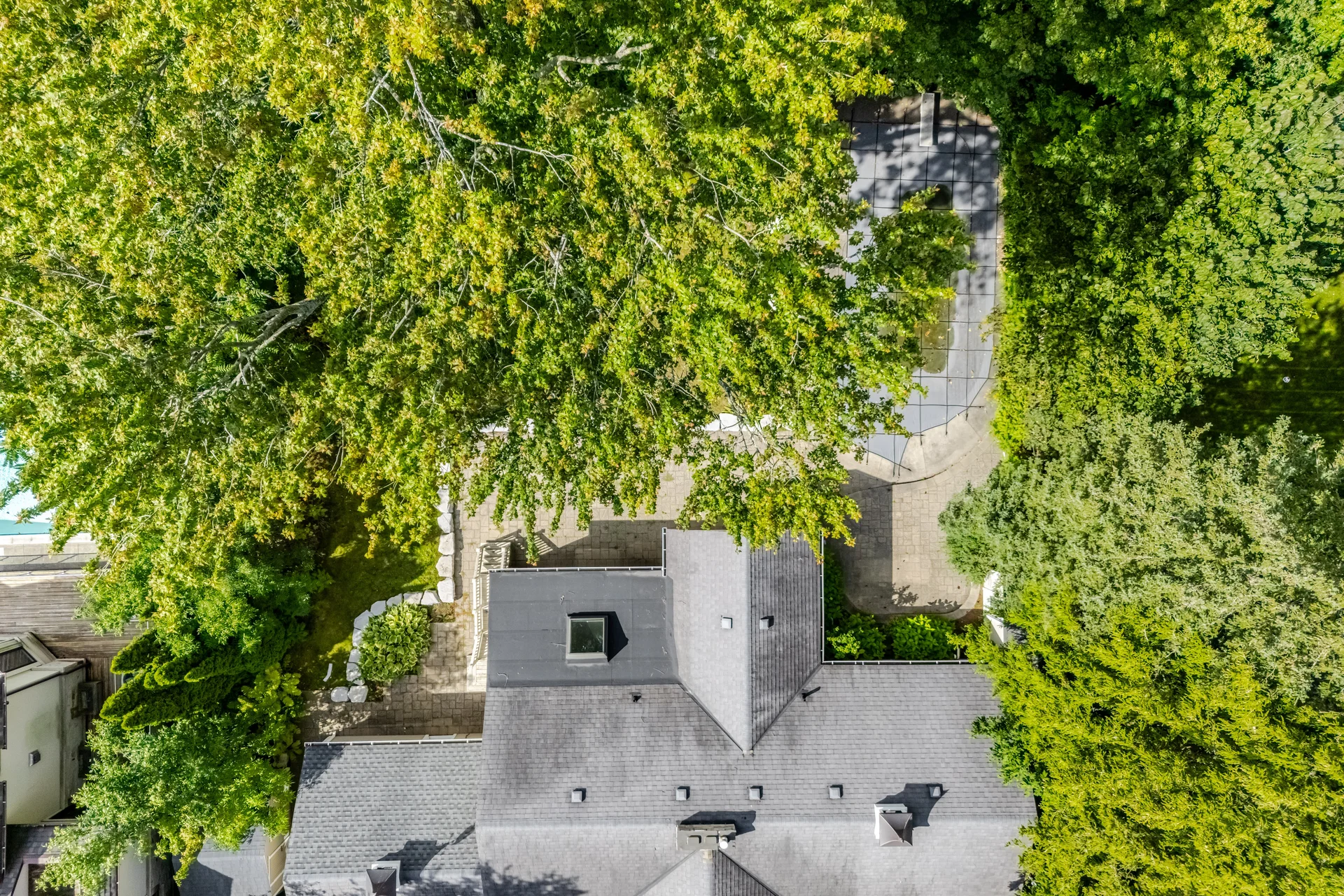 1037 Lakeshore Road West, Oakville - photo 88