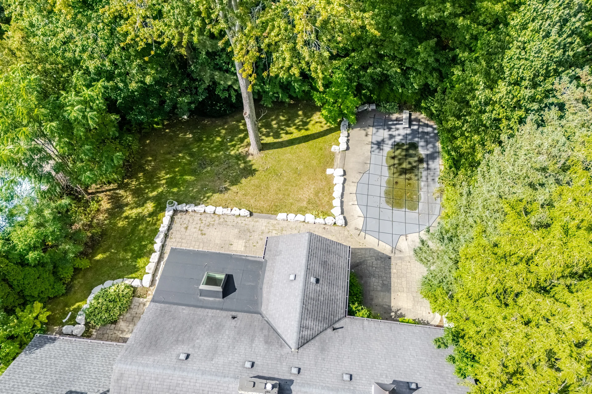 1037 Lakeshore Road West, Oakville - photo 90
