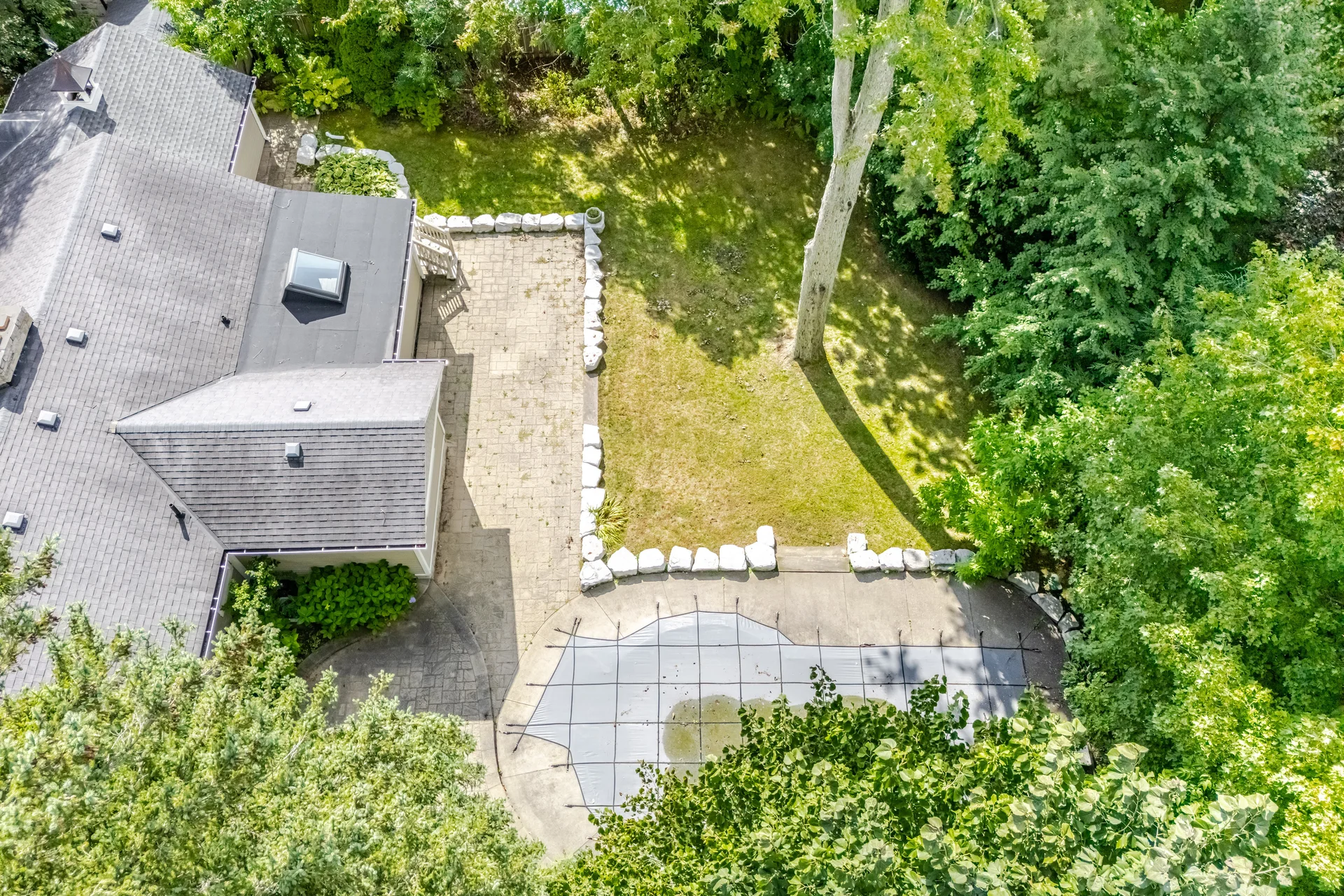 1037 Lakeshore Road West, Oakville - photo 91