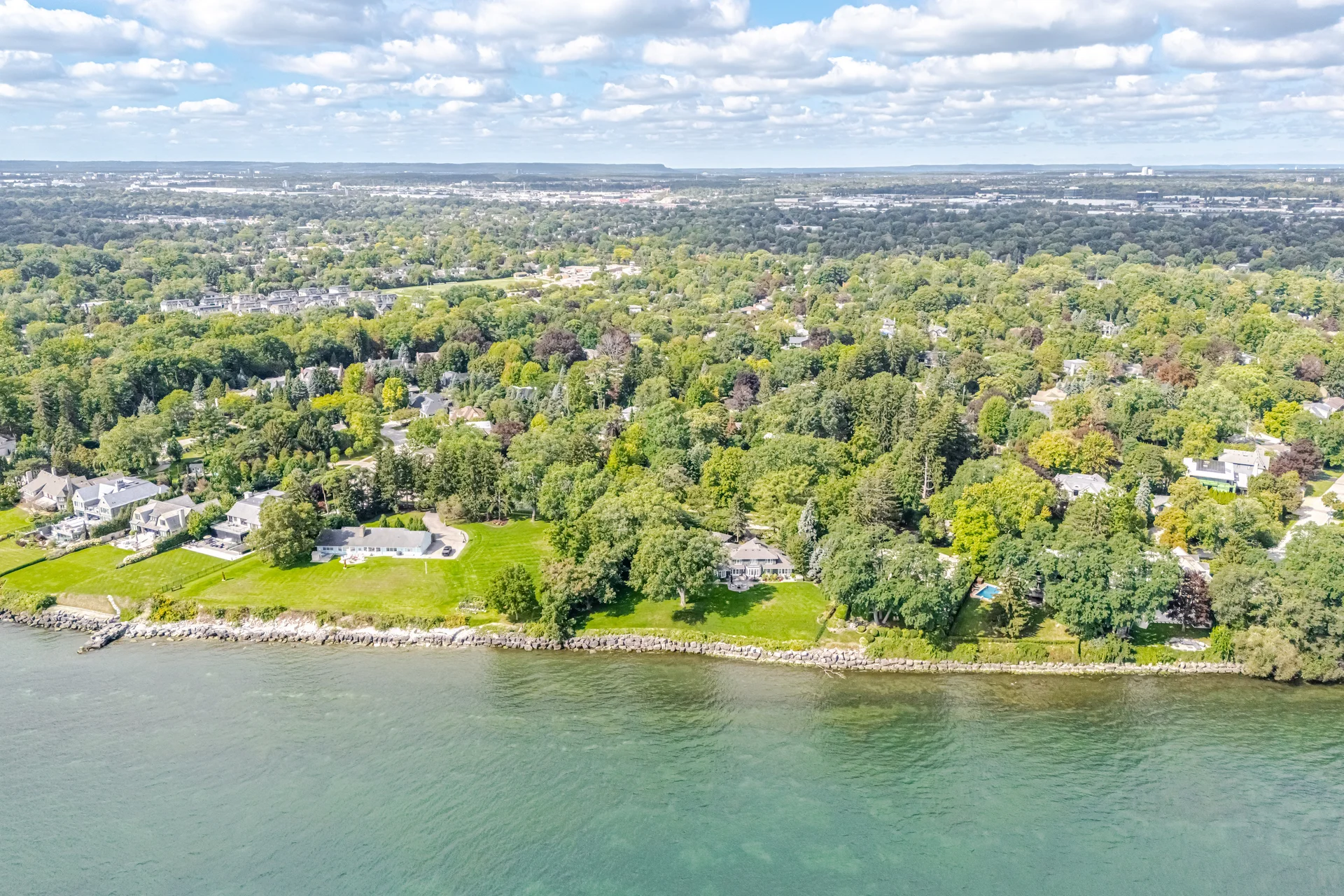 1037 Lakeshore Road West, Oakville - photo 97