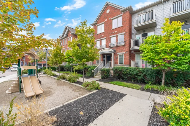 #17-3250 Bentley Drive, Mississauga - photo 3