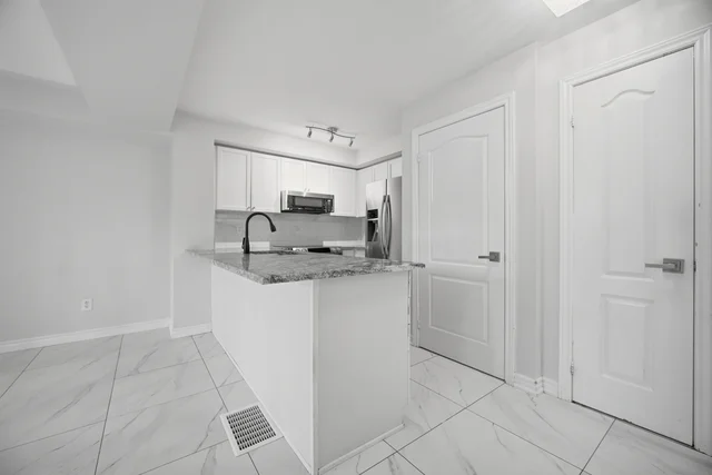 #17-3250 Bentley Drive, Mississauga - photo 11