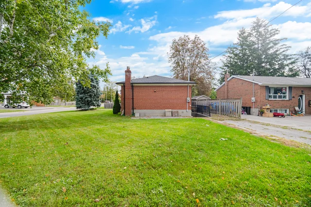 308 Rupert Avenue, Whitchurch-Stouffville - photo 4