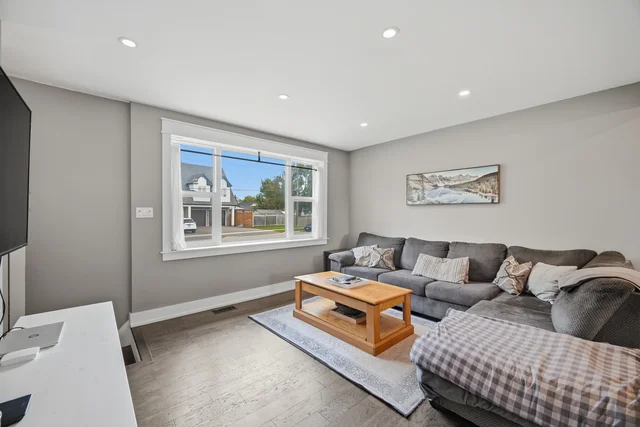 308 Rupert Avenue, Whitchurch-Stouffville - photo 9
