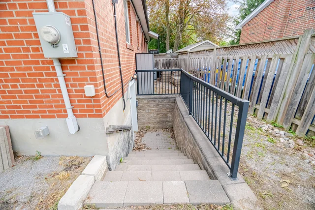 308 Rupert Avenue, Whitchurch-Stouffville - photo 29