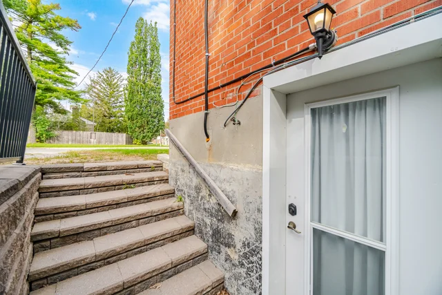 308 Rupert Avenue, Whitchurch-Stouffville - photo 30