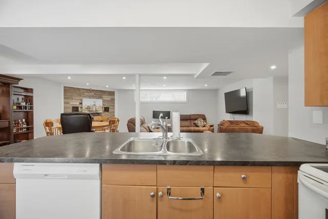 308 Rupert Avenue, Whitchurch-Stouffville - photo 35
