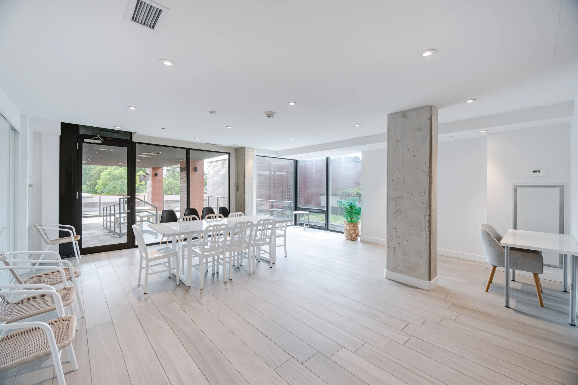 #225-246 Logan Avenue, Toronto - photo 39