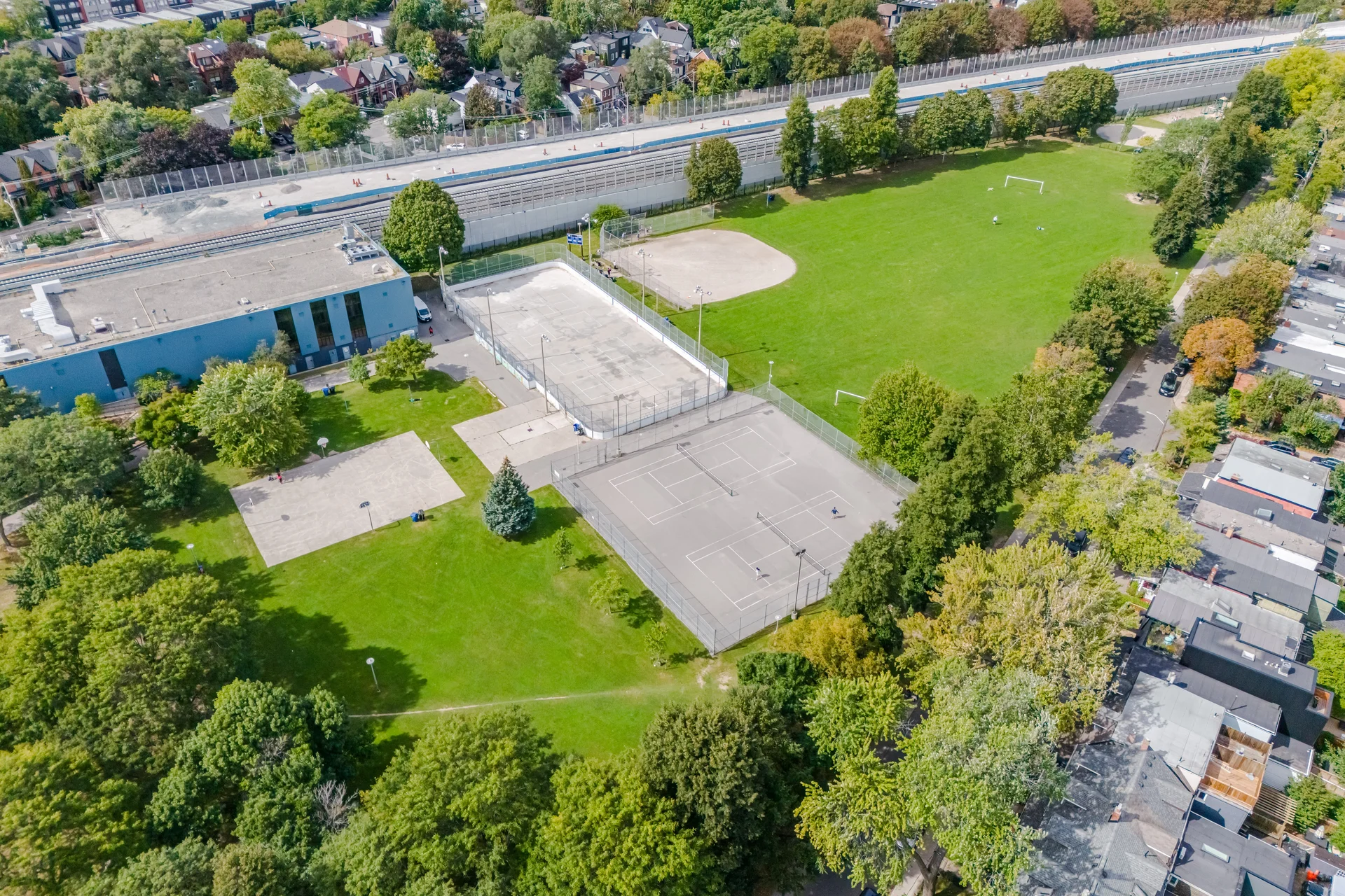 #225-246 Logan Avenue, Toronto - photo 53