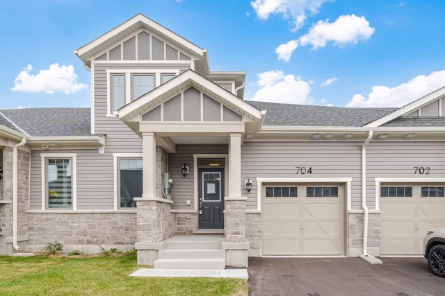 704 Sargeant Place, Innisfil