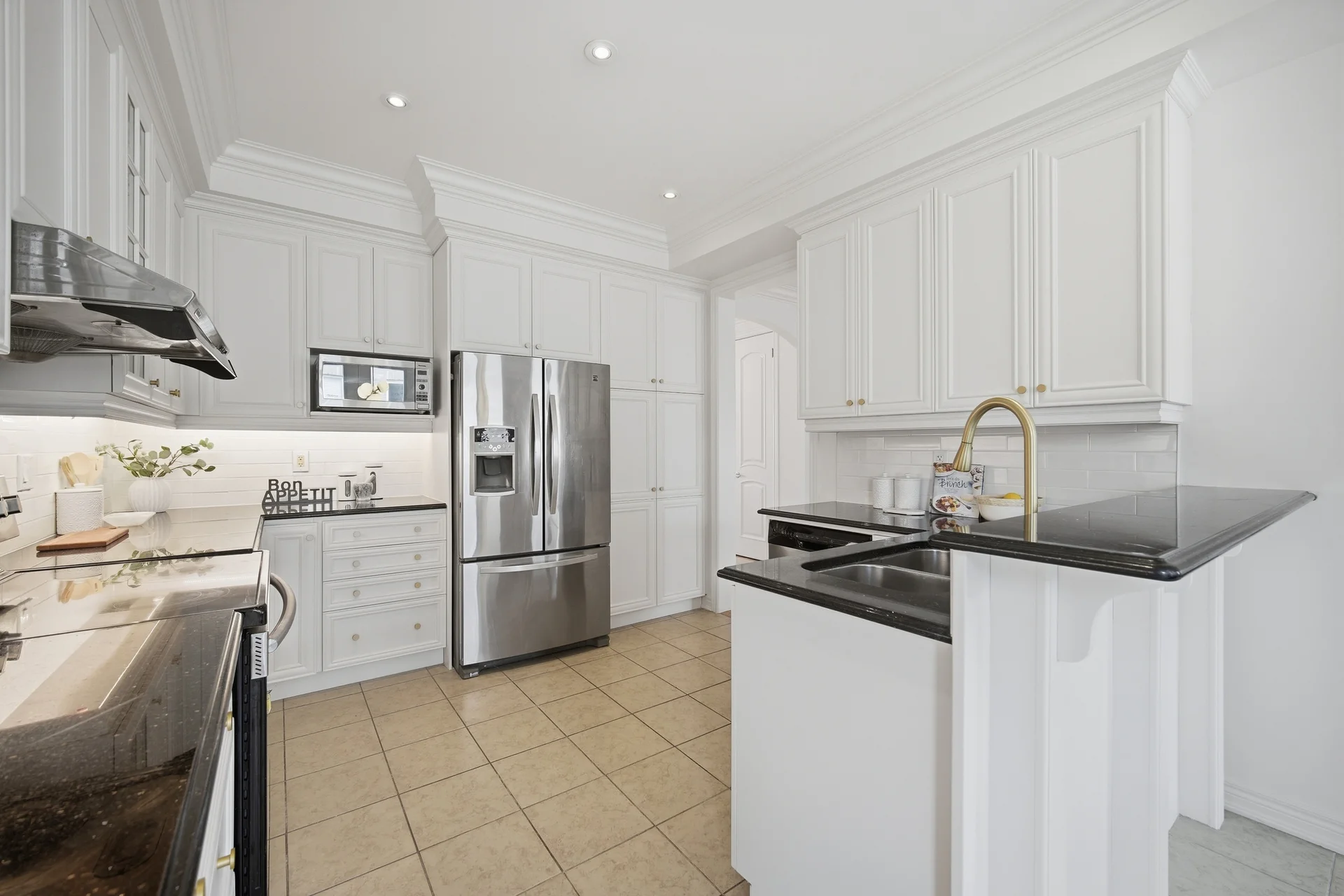 8 Farmhouse Crescent, Richmond Hill - photo 13