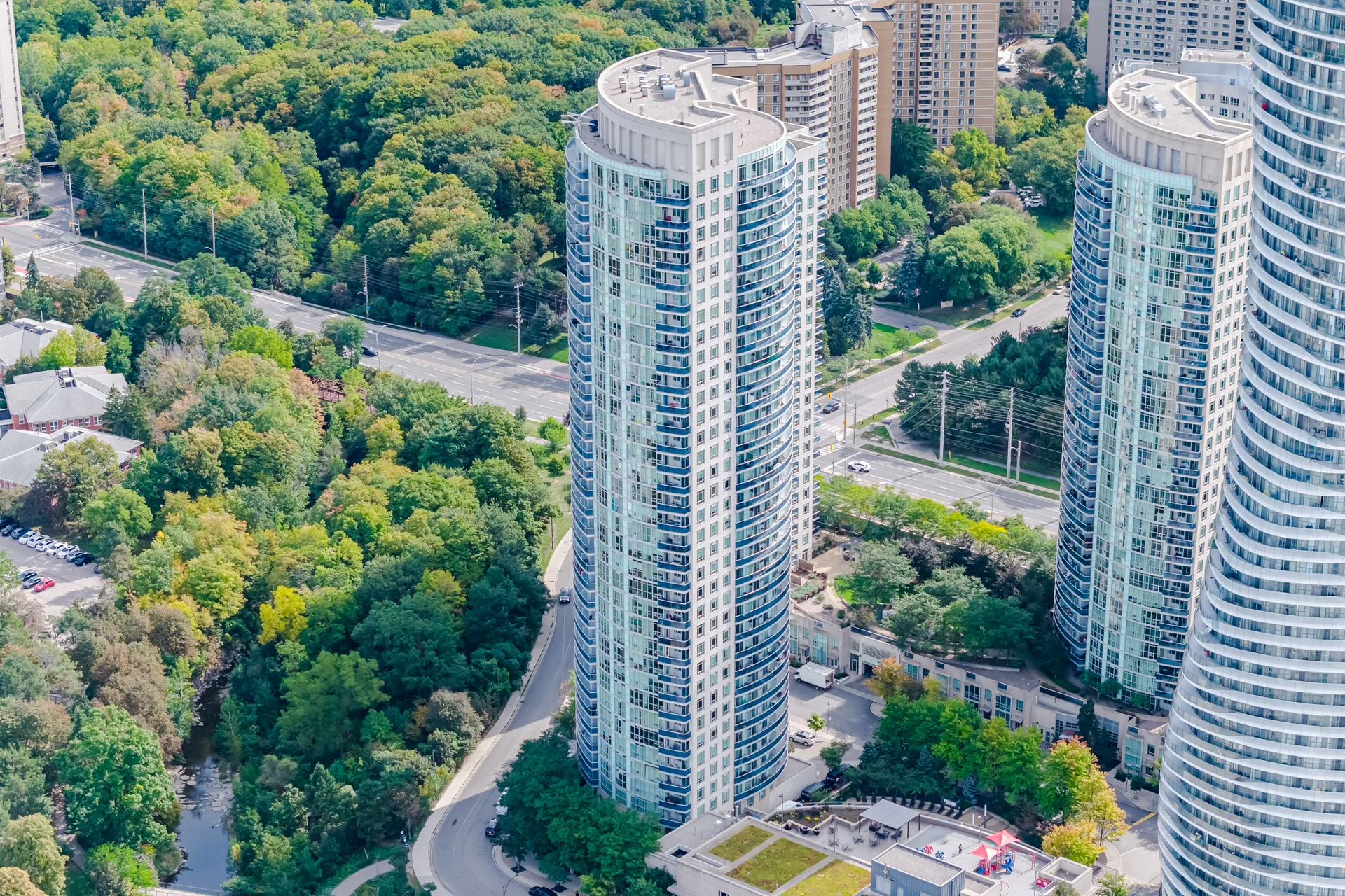 #607-80 Absolute Avenue, Mississauga - photo 3
