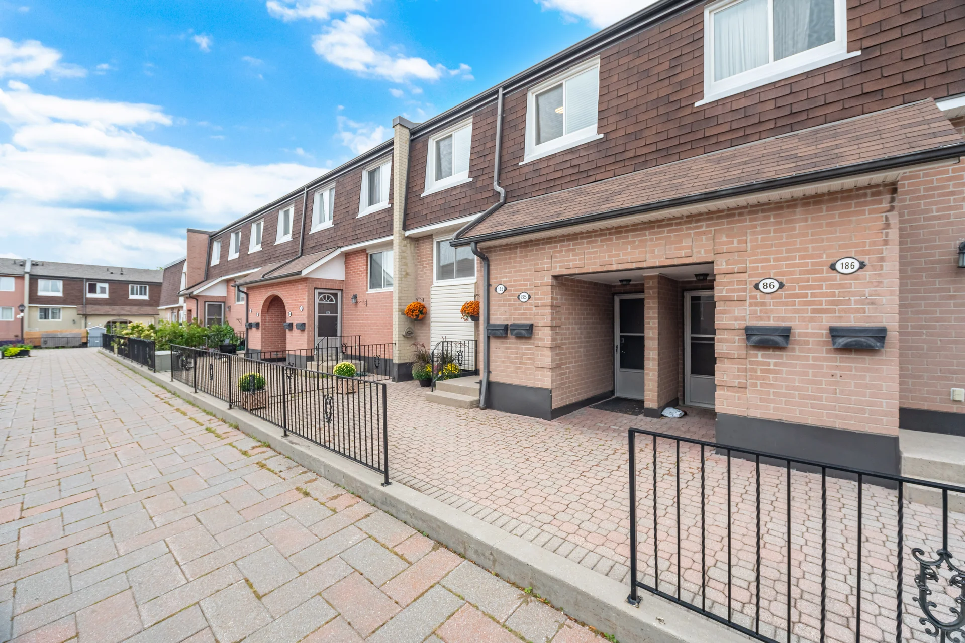 #185-2170 Bromsgrove Road, Mississauga - photo 3