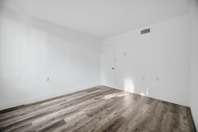 #320-150 Wilson Street West, Ancaster - photo 33