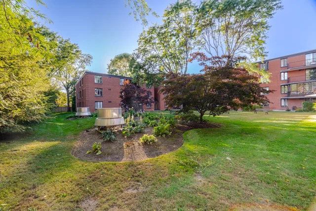#320-150 Wilson Street West, Ancaster - photo 42