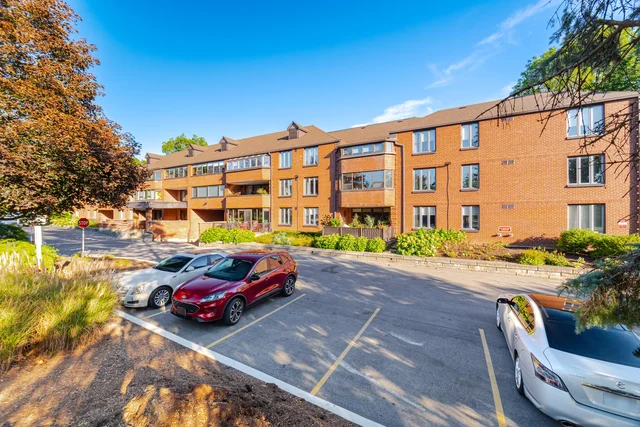 #320-150 Wilson Street West, Ancaster - photo 47