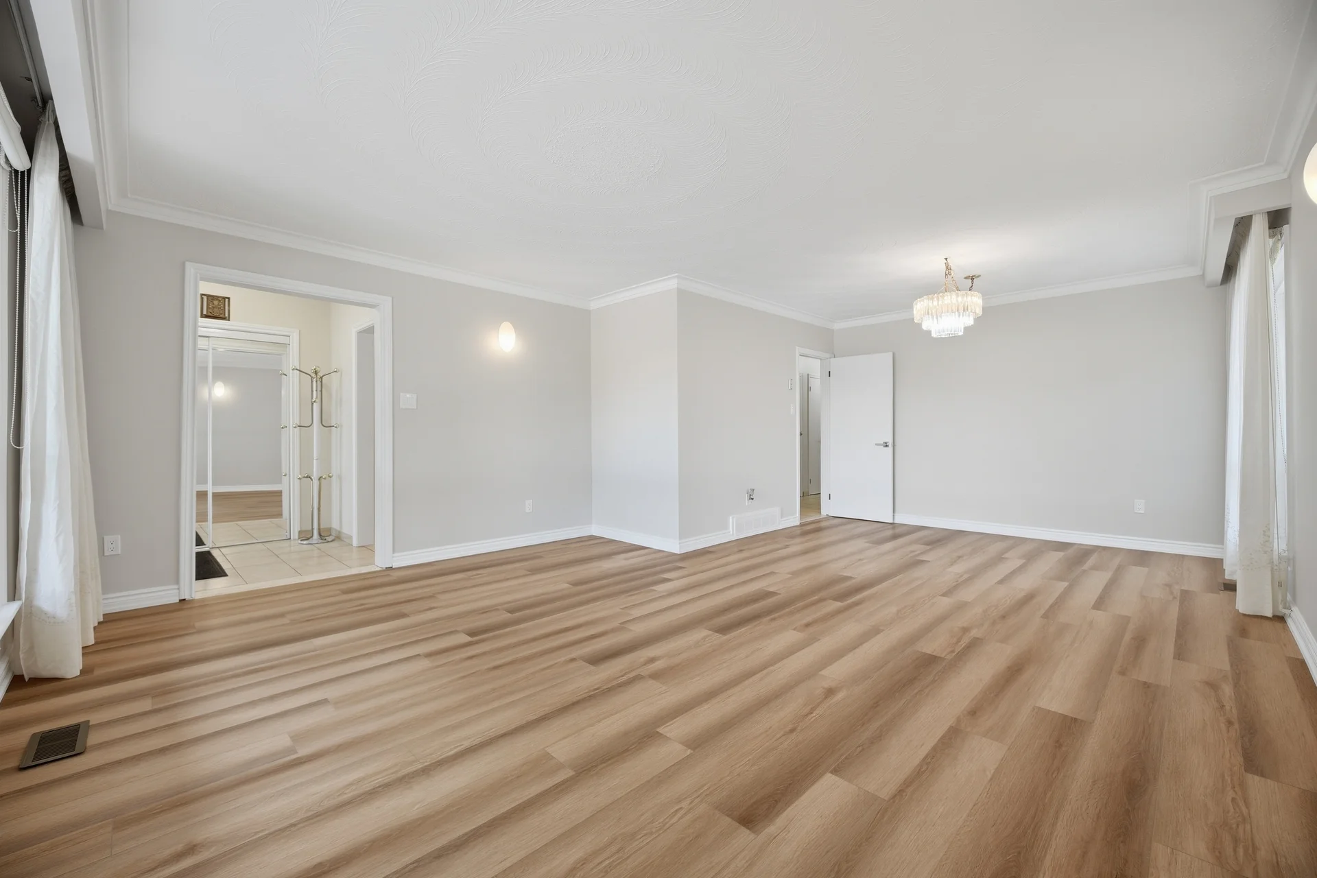 28 Landron Crescent, Toronto - photo 18