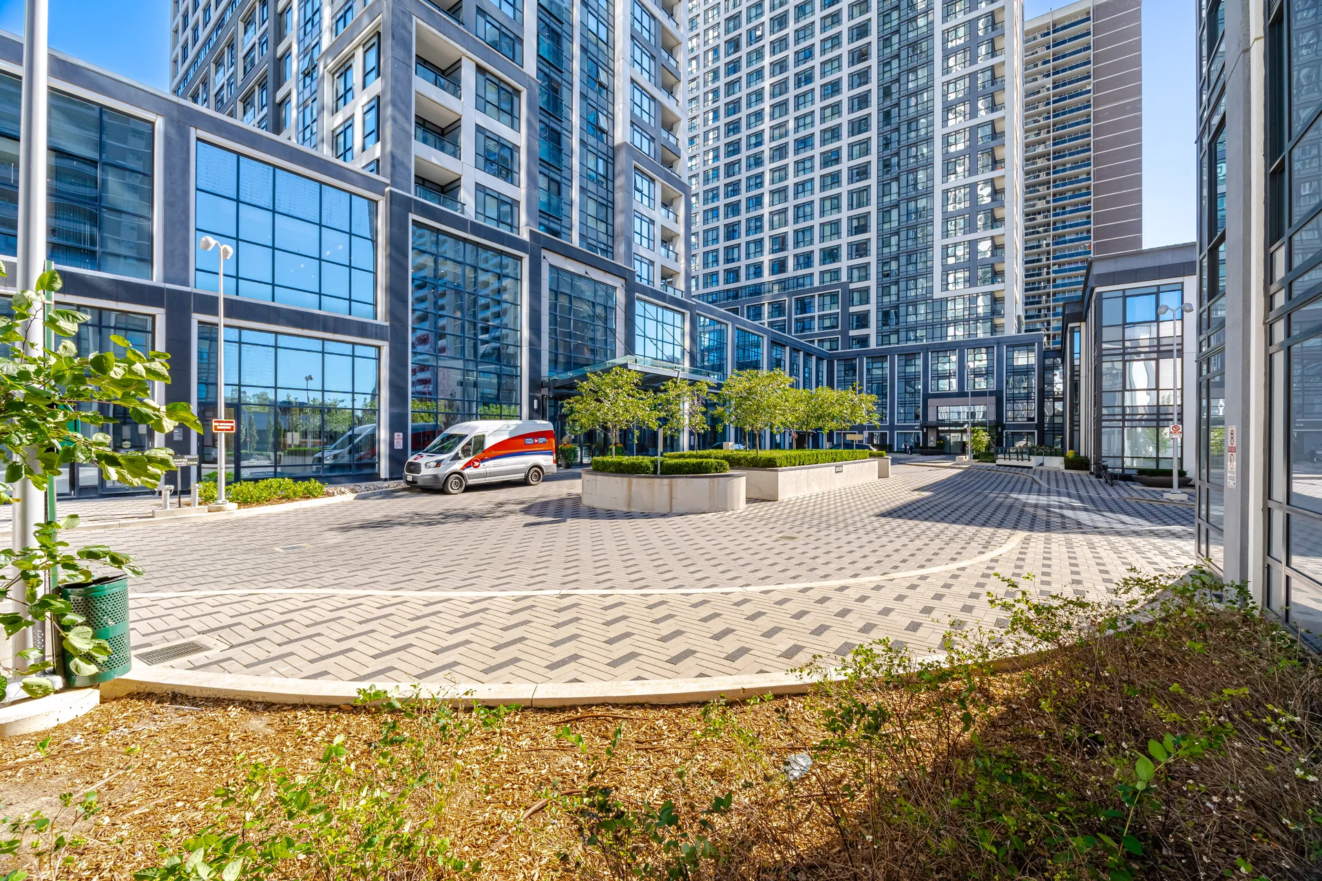 #1327-5 Mabelle Avenue, Etobicoke - photo 3