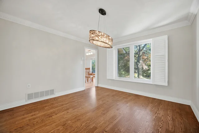1572 Maple Ridge Drive, Mississauga - photo 15
