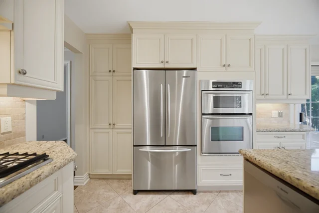 1572 Maple Ridge Drive, Mississauga - photo 20
