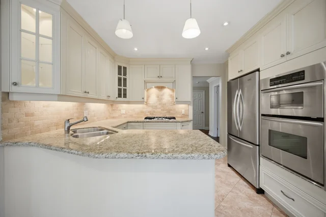1572 Maple Ridge Drive, Mississauga - photo 21