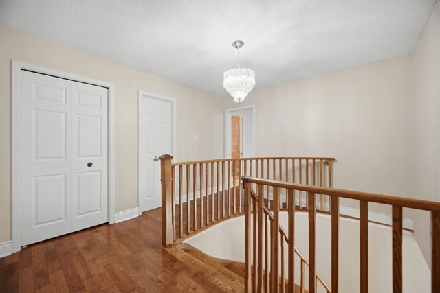 1572 Maple Ridge Drive, Mississauga - photo 28