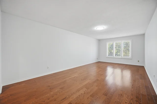 1572 Maple Ridge Drive, Mississauga - photo 29