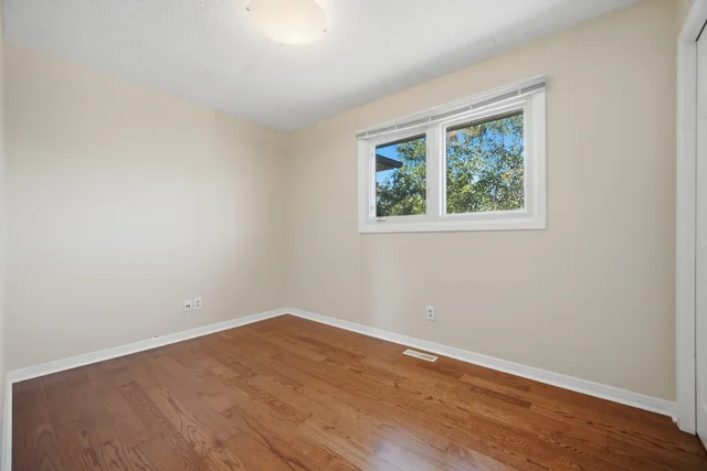 1572 Maple Ridge Drive, Mississauga - photo 34