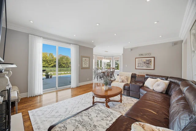 22 Di Nardo Court, King City - photo 44