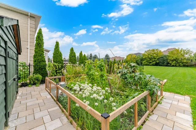 22 Di Nardo Court, King City - photo 141