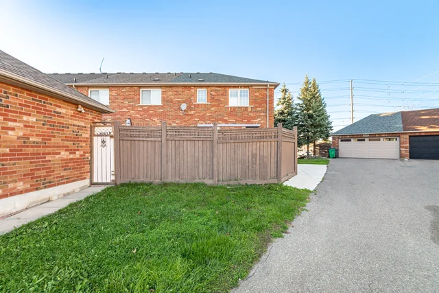 3008 Britannia Road West, Mississauga