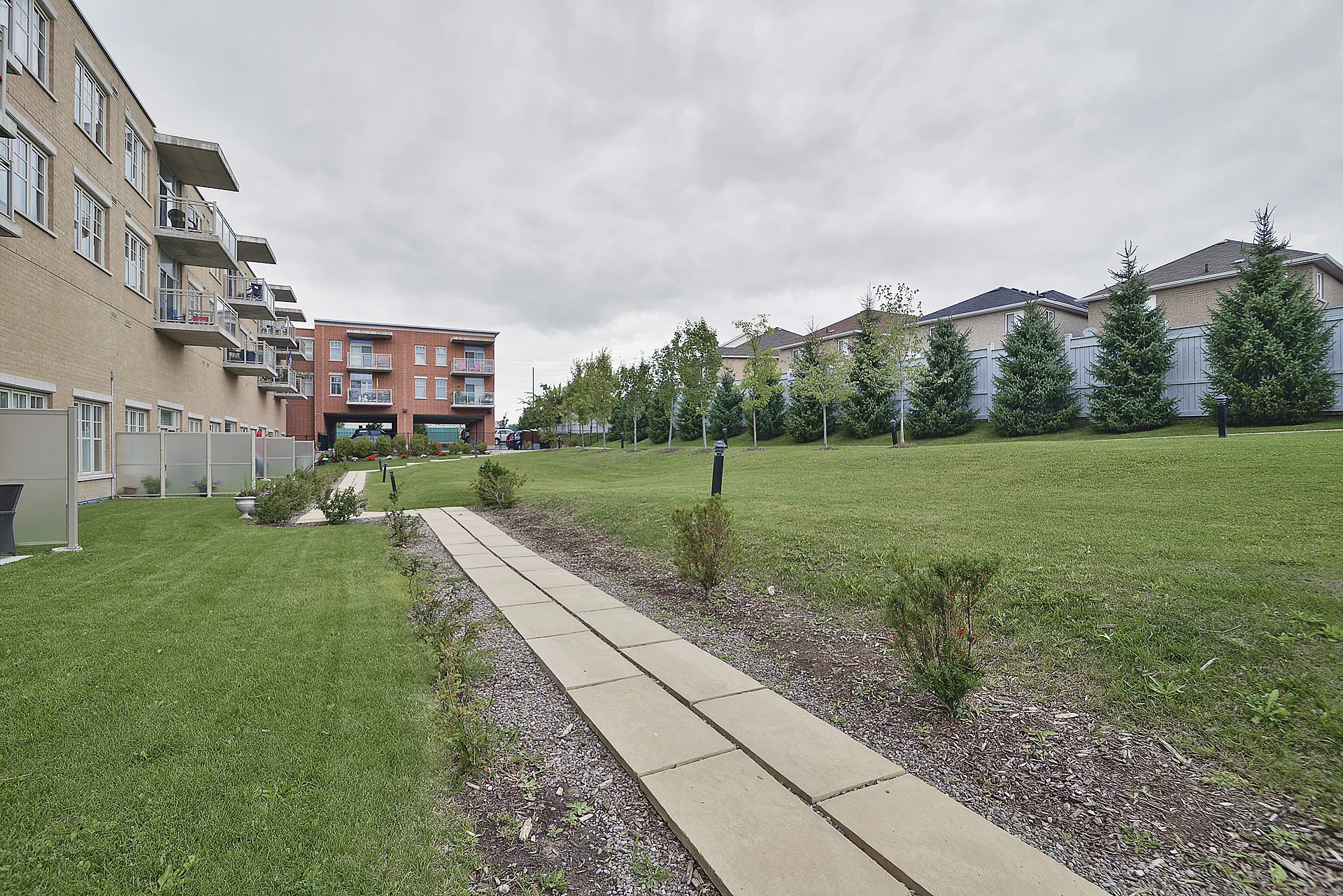 #207-10211 Keele Street, Maple - photo 35