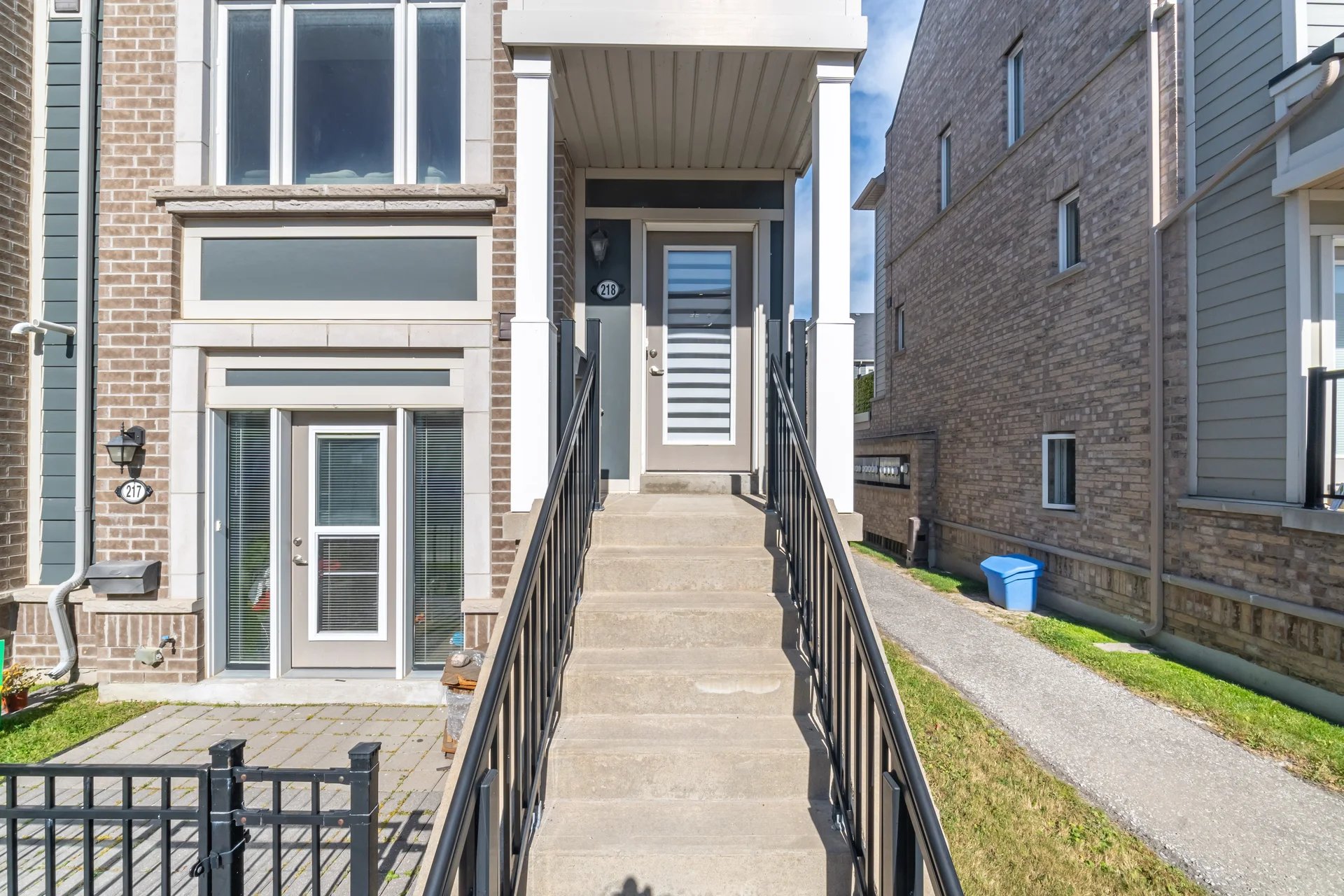 #218-250 Sunny Meadow Boulevard, Brampton - photo 5