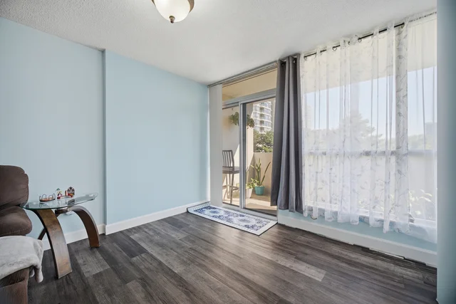 #206-1 Rowntree Road, Etobicoke - photo 22