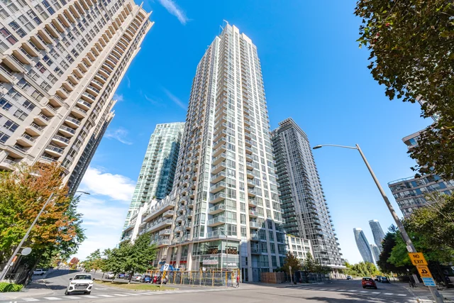 #805-225 Webb Drive, Mississauga