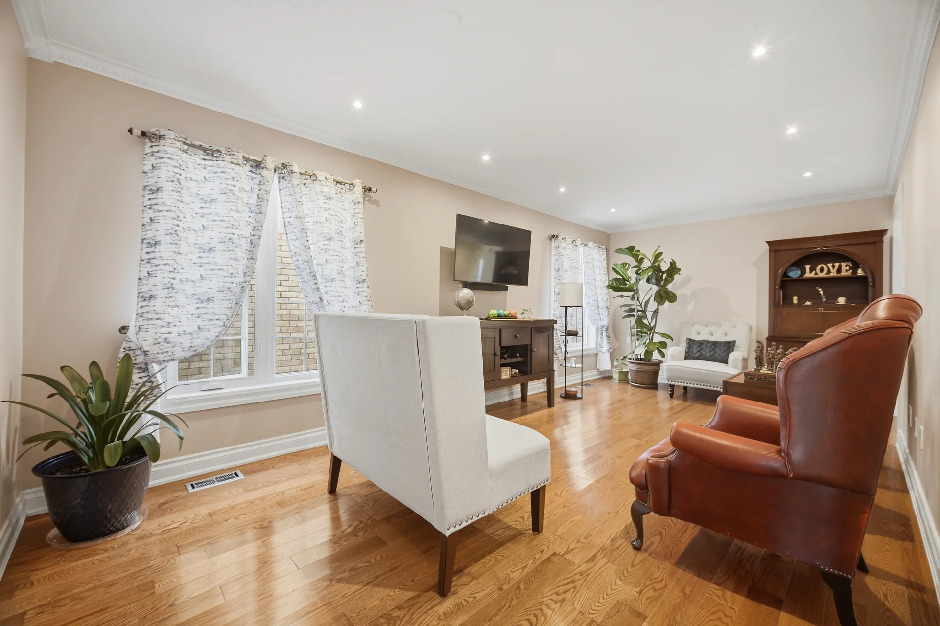 77 Arthurs Crescent, Brampton - photo 9