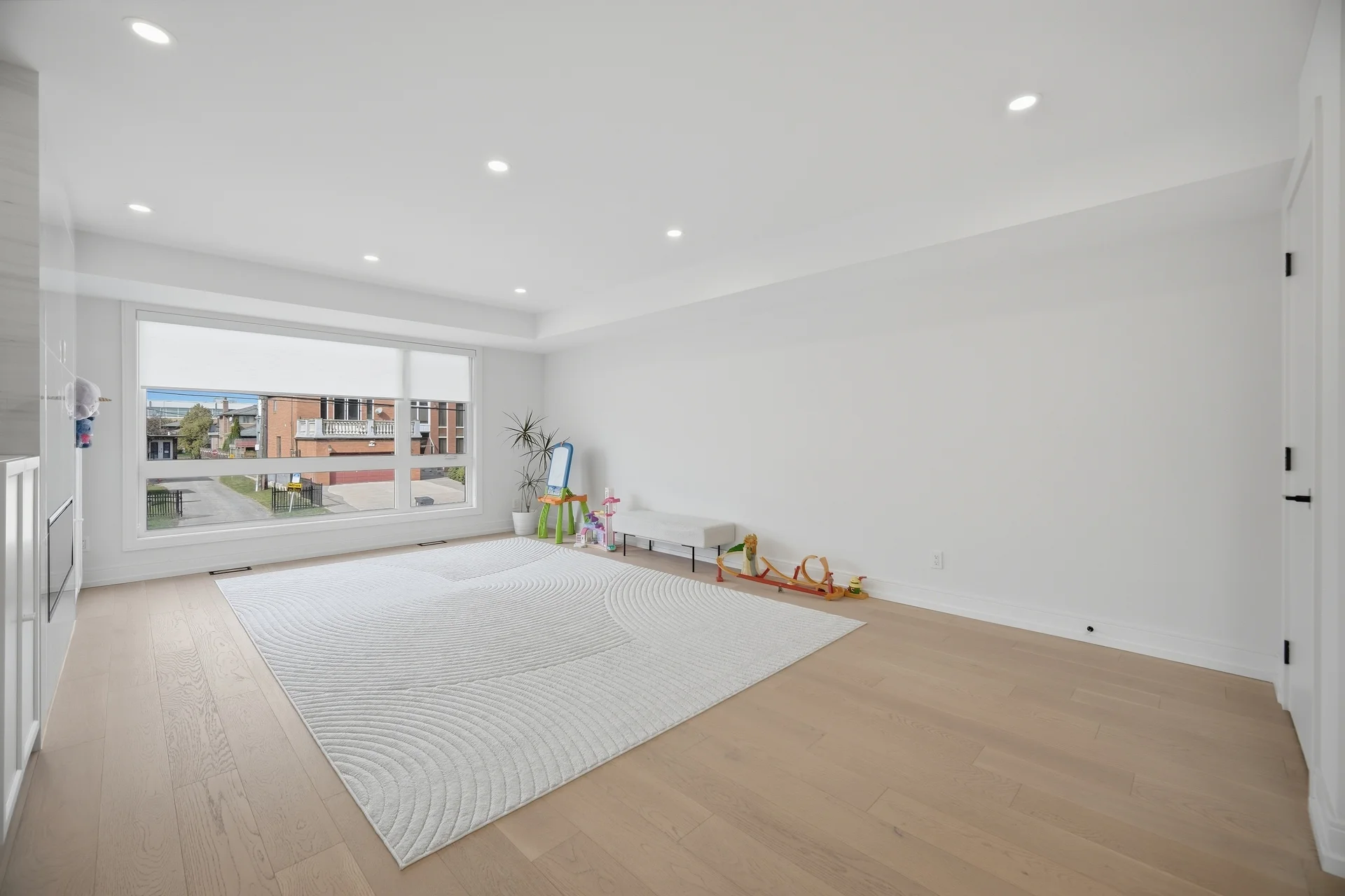 273C Ranee Avenue, North York - photo 6