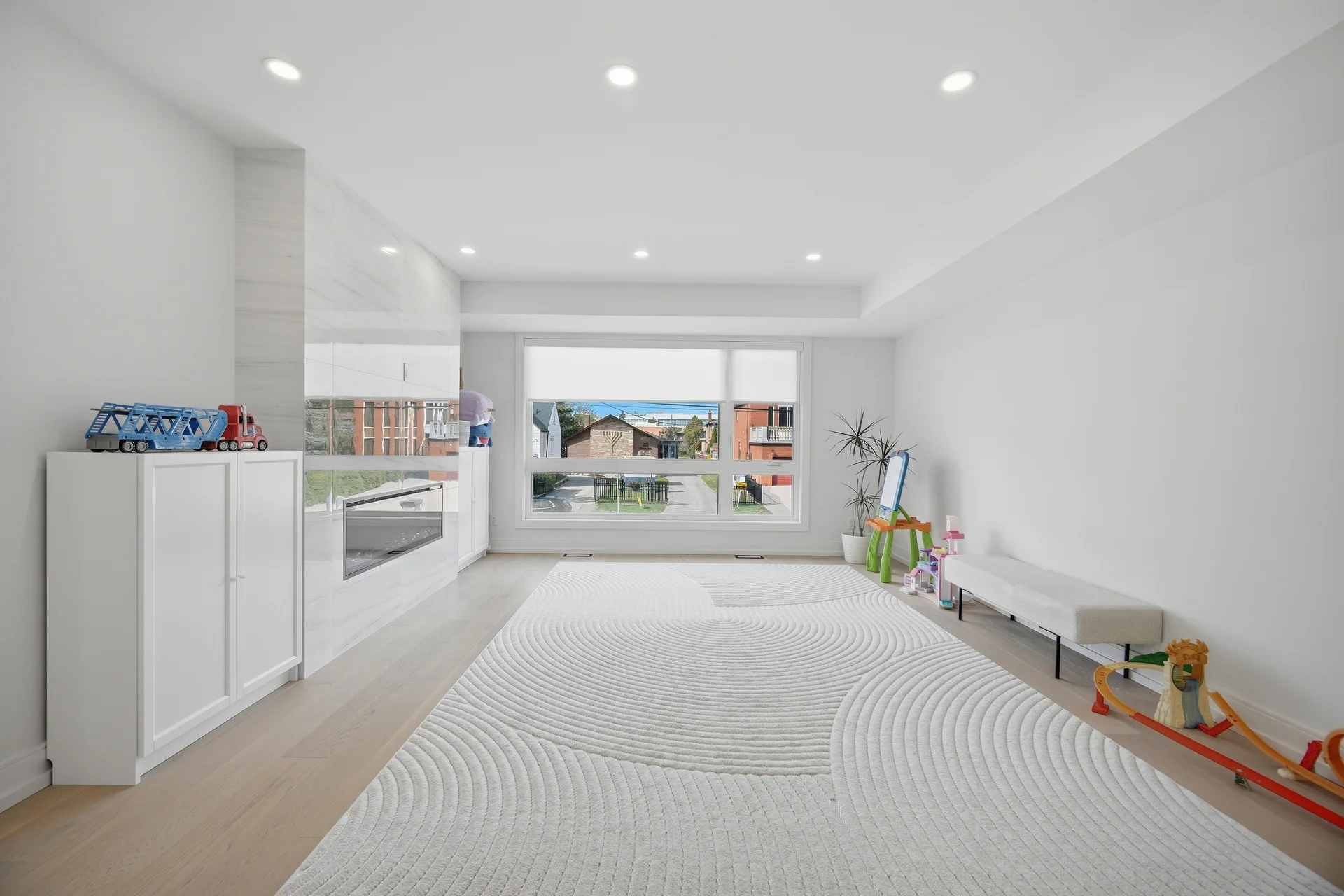 273C Ranee Avenue, North York - photo 8